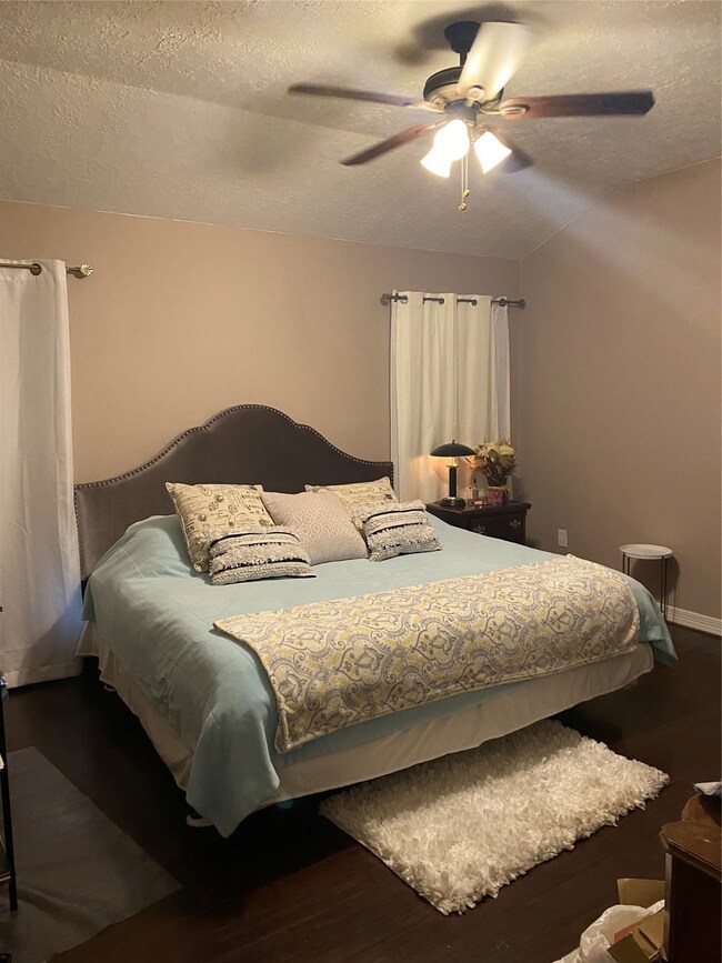 3359 Creek Grove Dr, Houston, TX 77066 - photo 6