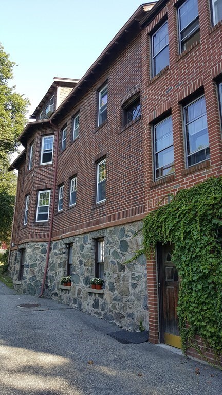 47 Park Avenue Extension, Arlington, MA 02474 - photo 2