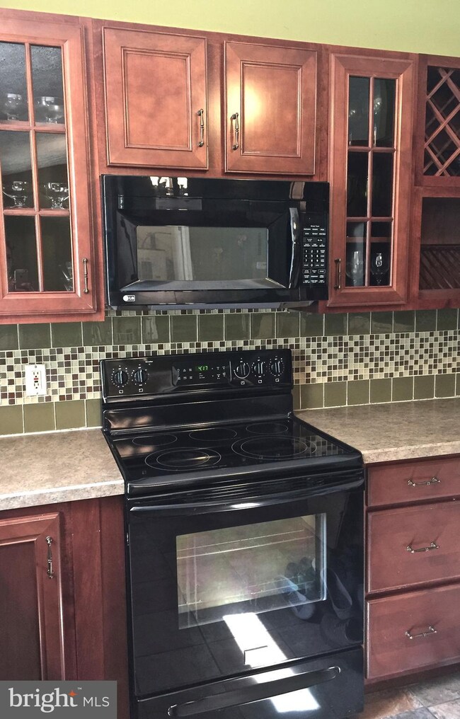 255 Holly Way, Colonial Beach, VA 22443 - photo 7