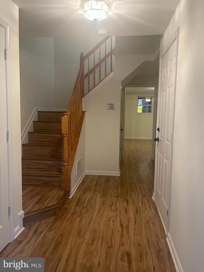 8323 Brooktree St, Laurel, MD 20724 - photo 3