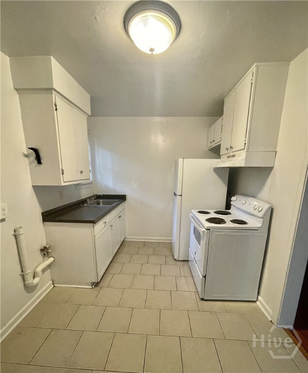 1203 E 54th St, Savannah, GA 31404 - photo 4