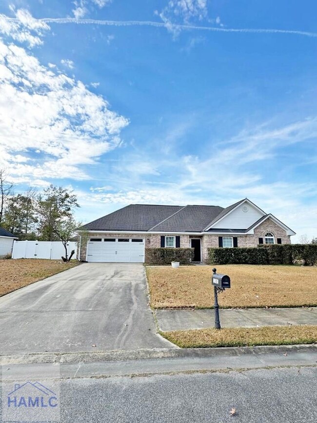 1102 Sara Ln, Hinesville, GA 31313 - photo 3