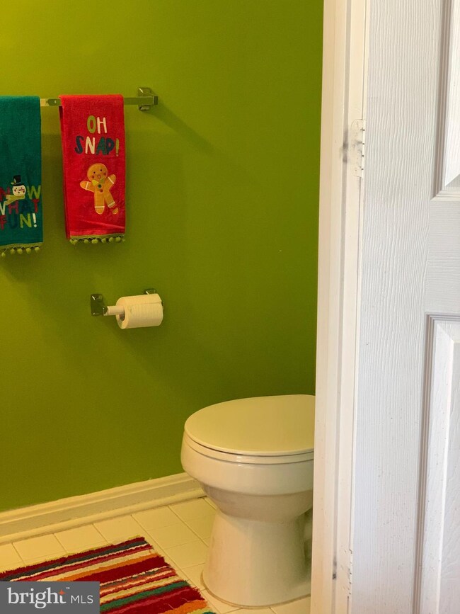 3547 Seapines Cir, Randallstown, MD 21133 - photo 4