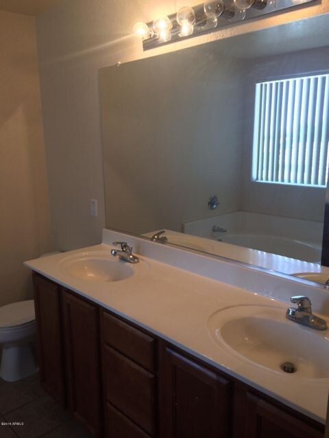 Masterbathroom