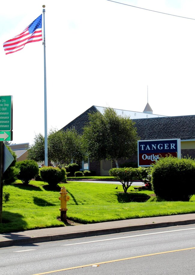 535 SE Quay Ave, Lincoln City, OR 97367 - photo 6