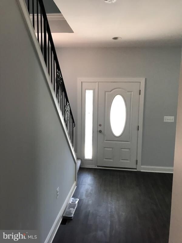 8612 Oak Rd, Sparrows Point, MD 21219 - photo 2