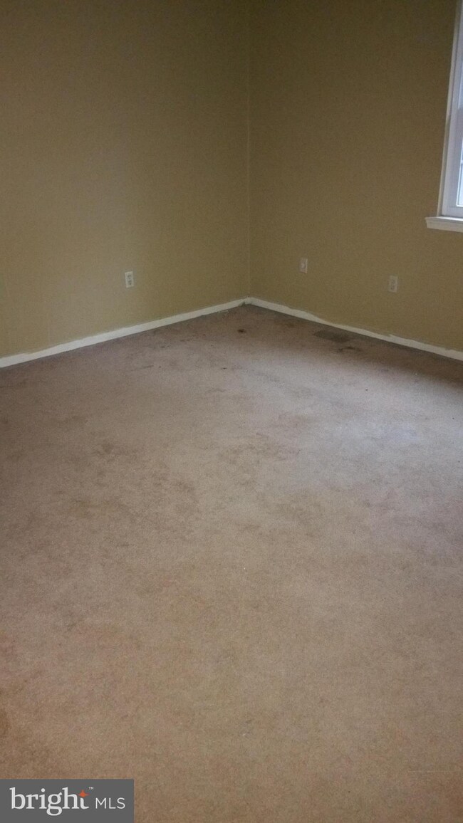 4245 Moonlight Ct, Warrenton, VA 20187 - photo 2