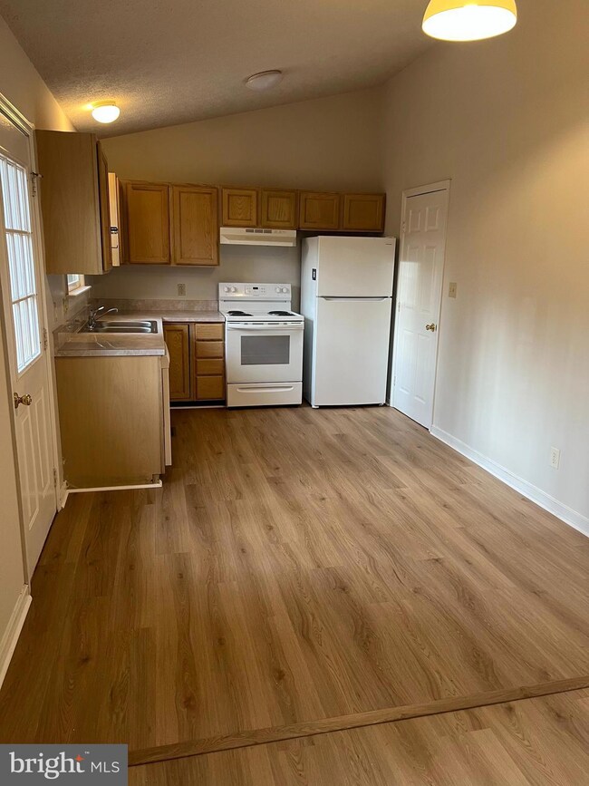 614 Abbey Dr, Ruther Glen, VA 22546 - photo 6