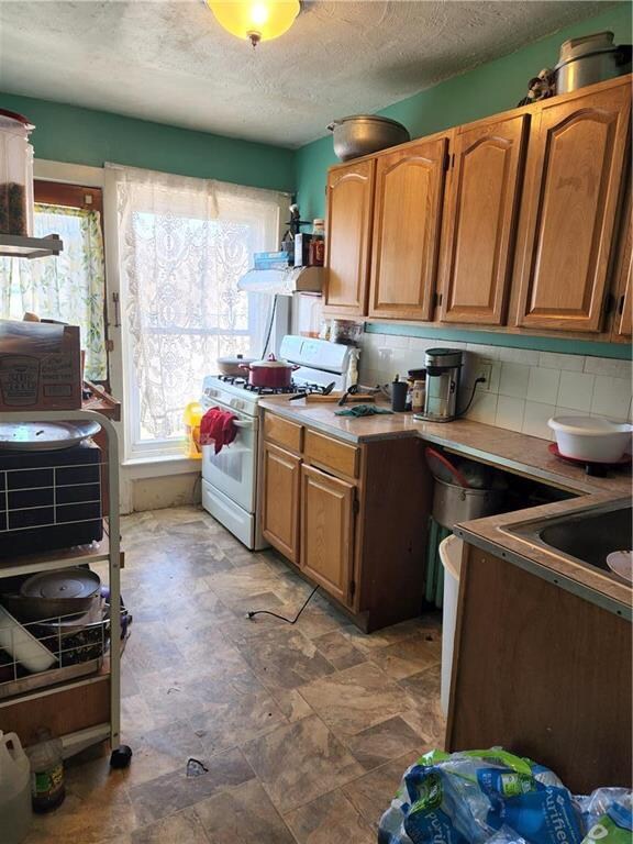 445 W Whitehall St, Allentown, PA 18102 - photo 5