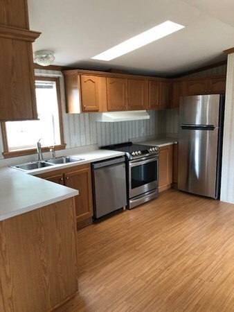 548 Kenyon Ave unit 8, Attleboro, MA 02703 - photo 7