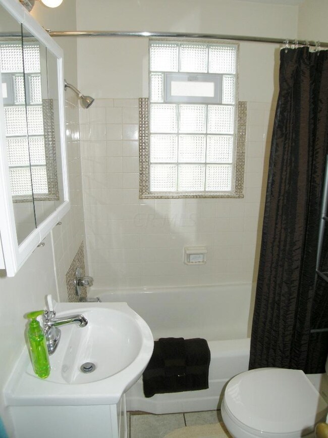 Bath Close
