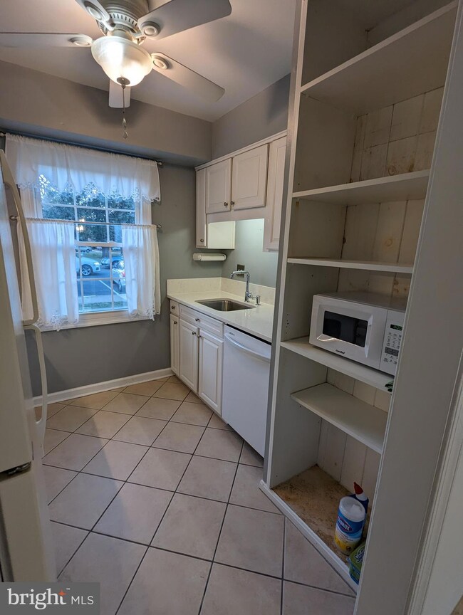 5845 Rexford Dr unit 721, Springfield, VA 22152 - photo 4