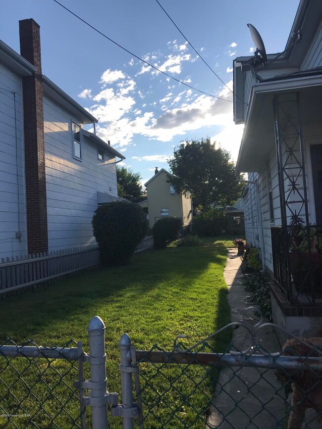 56 Hillside St, Wilkes Barre, PA 18702 - photo 5