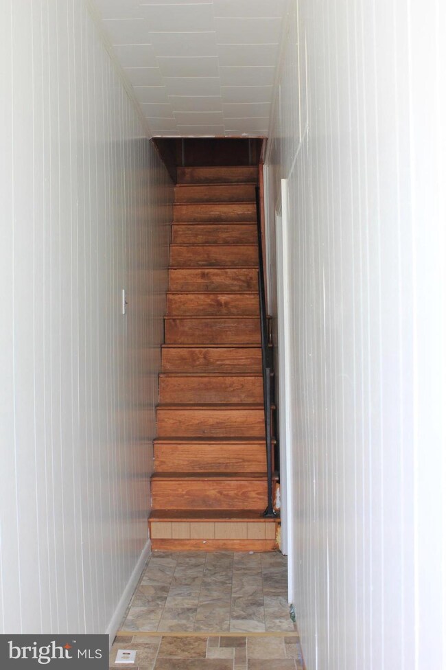 119 S Highland Ave, Baltimore, MD 21224 - photo 2