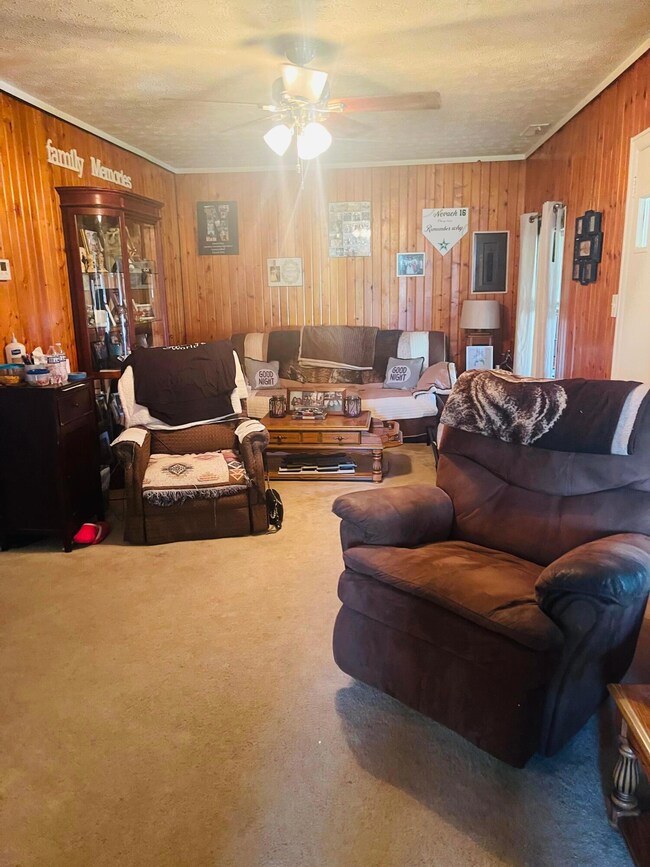 2017 Roanoke Ave, Columbus, OH 43207 - photo 4