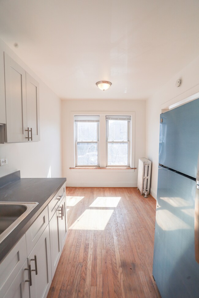 4801 N Bell Ave unit 2S, Chicago, IL 60625 - photo 4