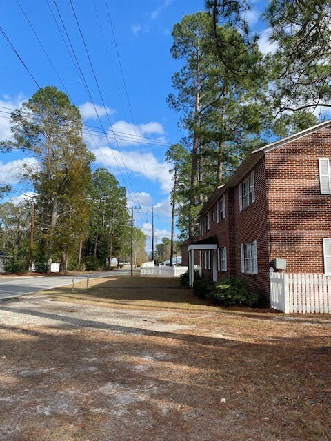 Old Screven Rd frontage