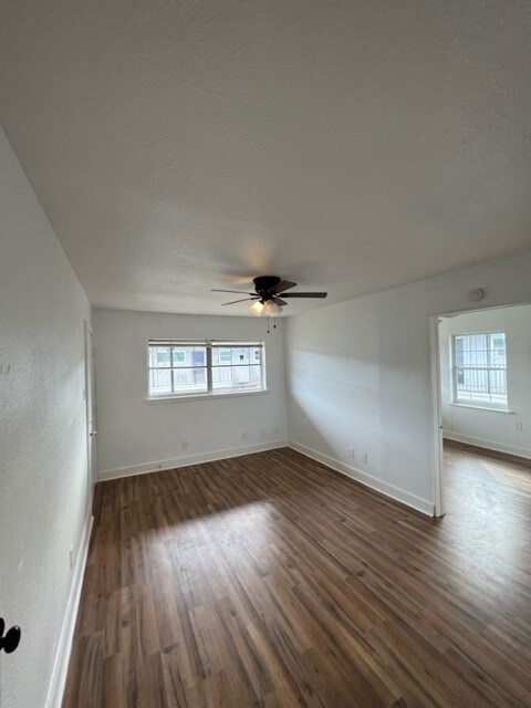 4706 Yellowstone Blvd unit 6, Houston, TX 77021 - photo 4