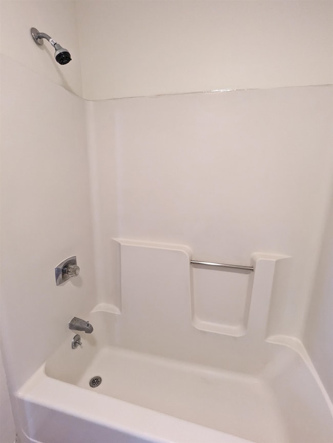 Vacant prior to current tenant