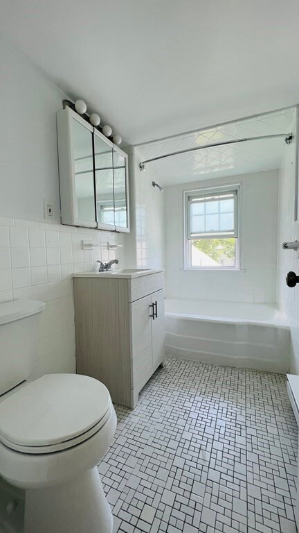 7 Hawthorne Park unit 3, Cambridge, MA 02138 - photo 5