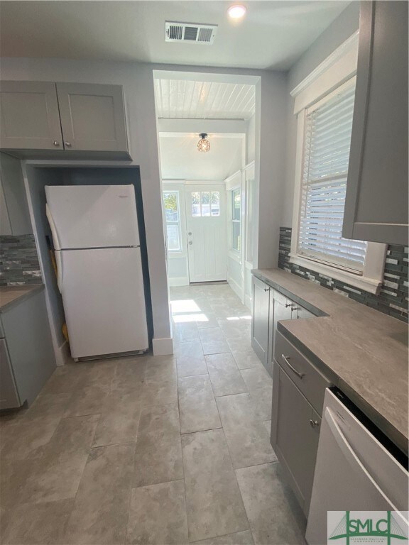 1235 E 49th St, Savannah, GA 31404 - photo 7