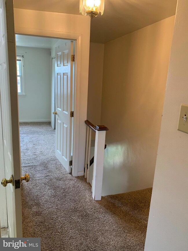 1305 Harshaw Rd, Brookhaven, PA 19015 - photo 7