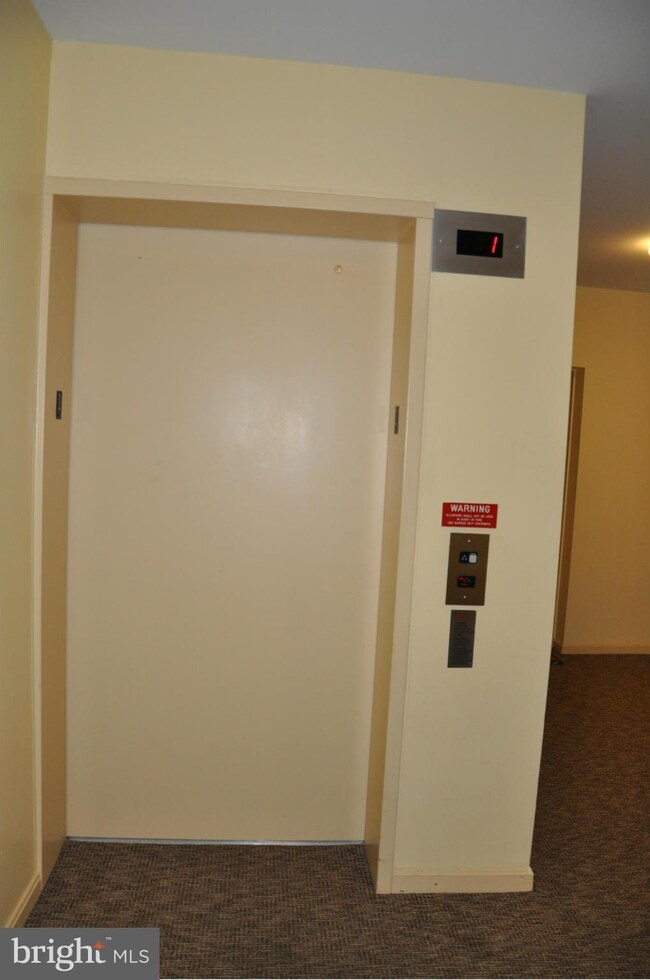 12107 Tullamore Ct unit 201, Lutherville Timonium, MD 21093 - photo 5