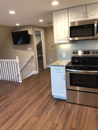 684 Main St unit 2, Millis, MA 02054 - photo 2