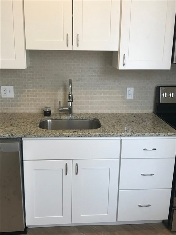 220 Dorchester St unit 1, South Boston, MA 02127 - photo 2