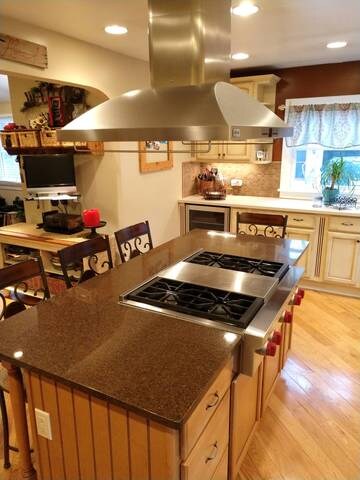 213 S Gladstone Ave, Aurora, IL 60506 - photo 3