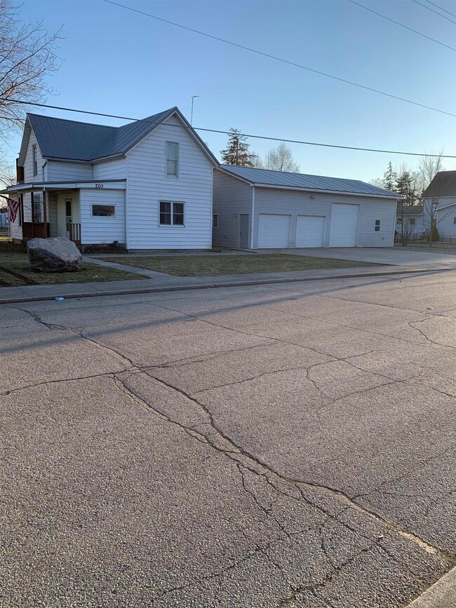 220 W Butcher St, Geneva, IN 46740 - photo 2