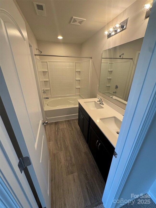 1303 Dodd St, Shelby, NC 28152 - photo 7