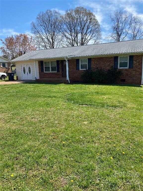 187 W Debbie Ln, Statesville, NC 28625 - photo 6