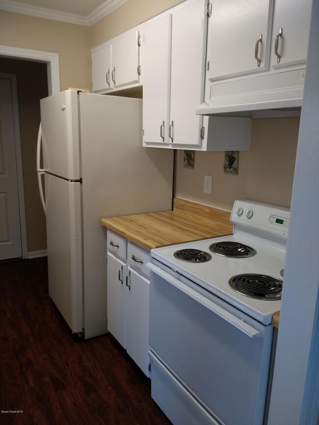 Kitchen (Rt)