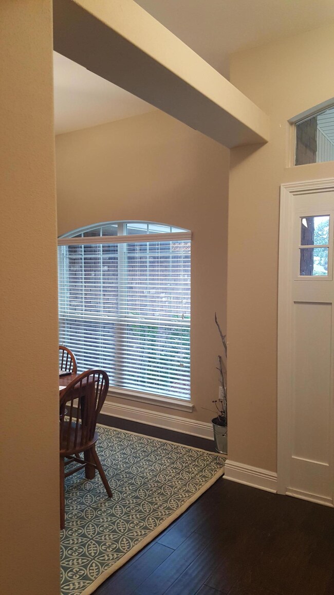 Entry to Formal Dining