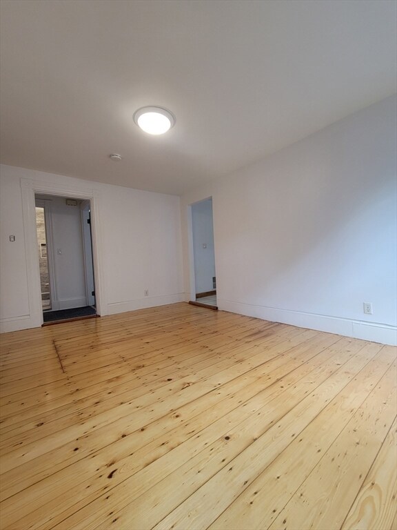 52 Mount Pleasant St unit 2, Cambridge, MA 02140 - photo 2