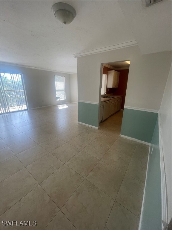12648 Kenwood Ln unit C, Fort Myers, FL 33907 - photo 5