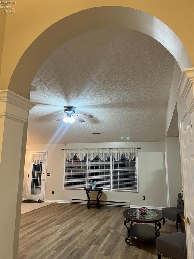 6 White Tail Way unit C, Norwalk, OH 44857 - photo 4