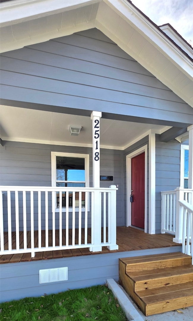 2518 W Clarendon Dr, Dallas, TX 75211 - photo 2