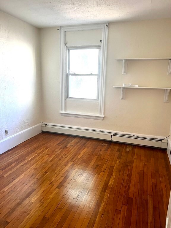 21 Flint St unit 21A, Somerville, MA 02145 - photo 4