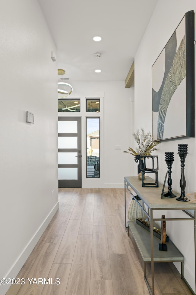 805SelahVistaWay-10