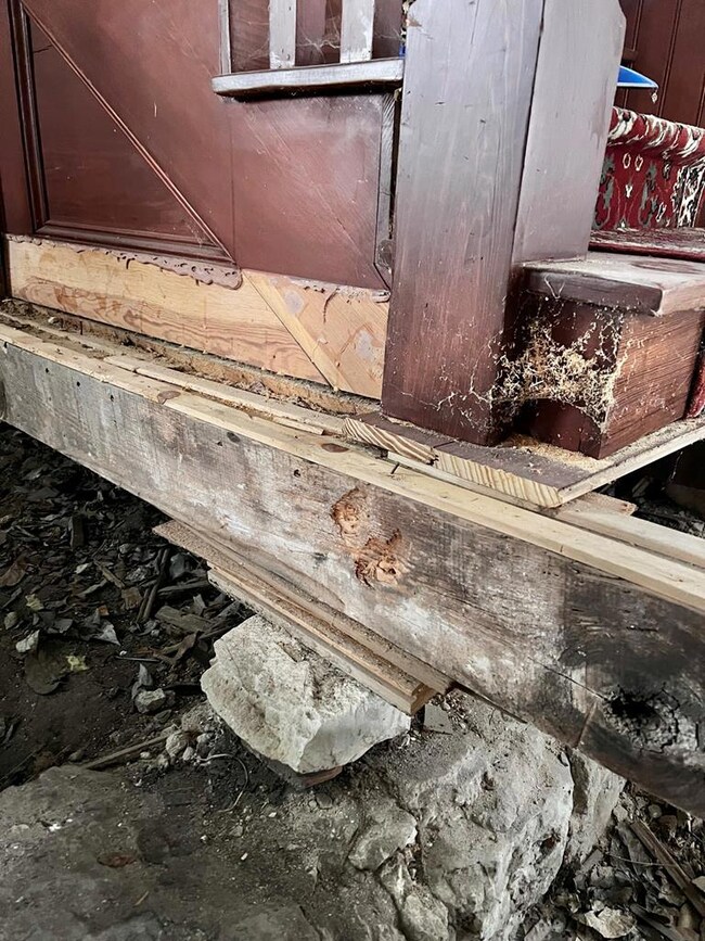 413 W Creek St, Fredericksburg, TX 78624 - photo 5