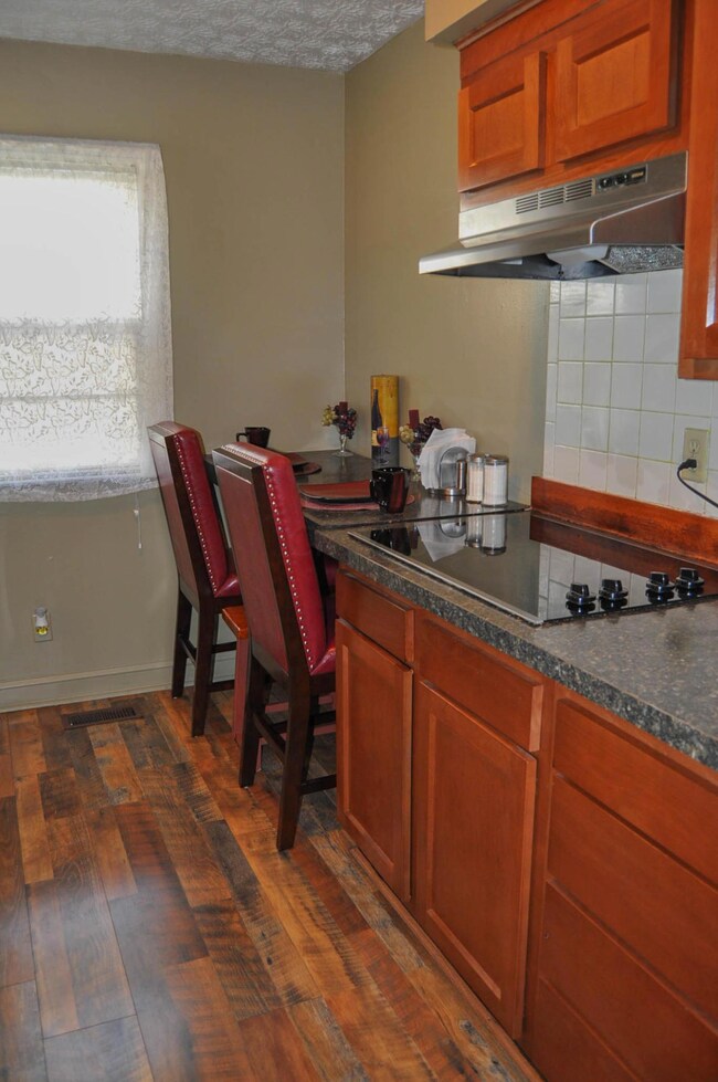 Kitchen Dining-1
