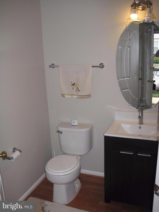 8315 Duck Hawk Way unit 72, Lorton, VA 22079 - photo 5