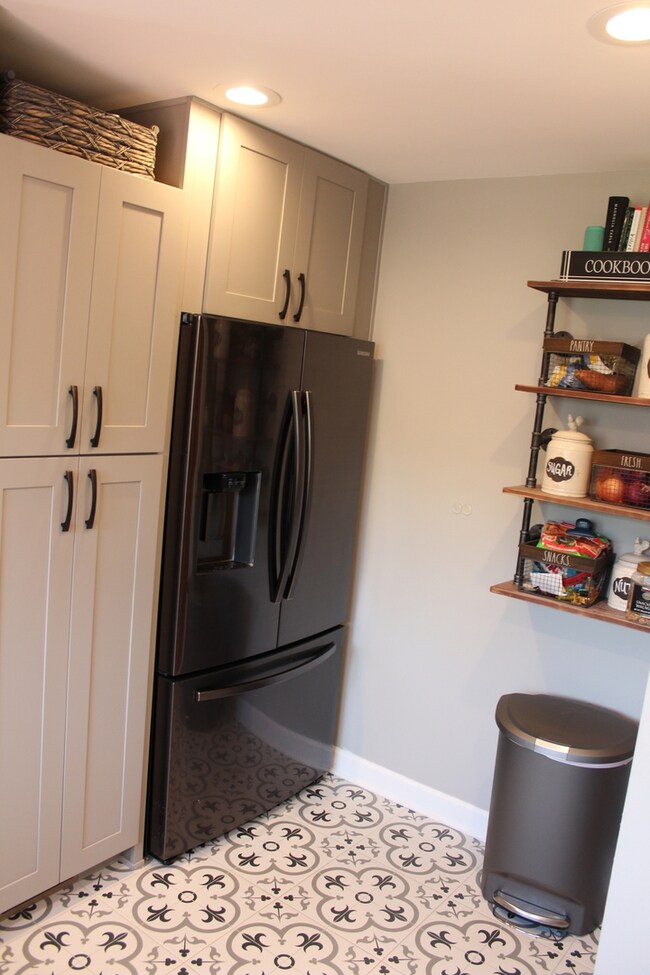 1353 Hull Ave, Westchester, IL 60154 - photo 6