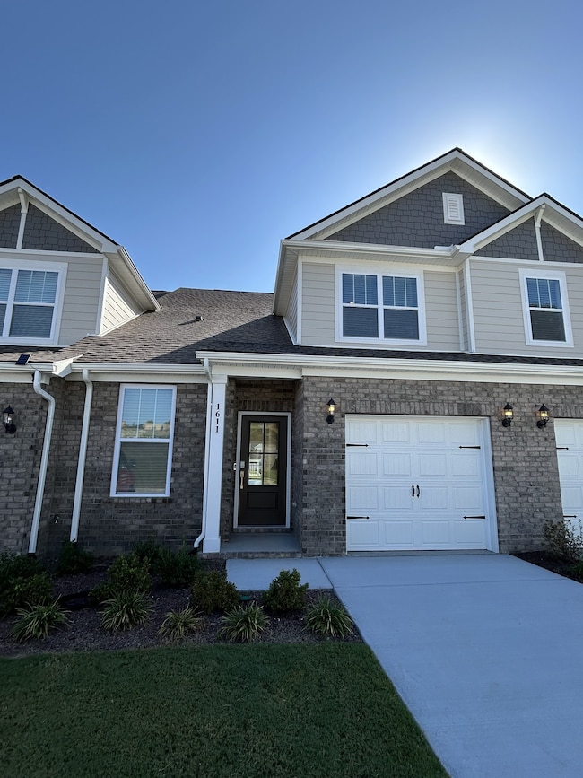 1647 Manuka Ln, Columbia, TN 38401 - photo 2