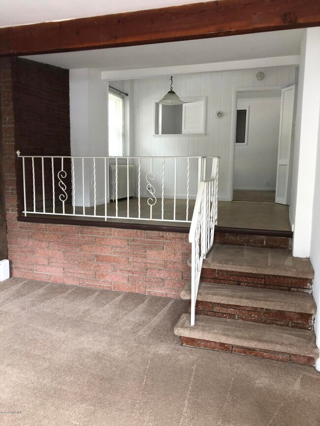 84 Valley Rd, Cos Cob, CT 06807 - photo 2