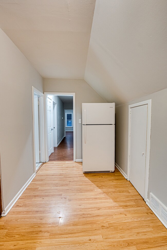 unlisted-address, Aurora, IL 60505 - photo 6