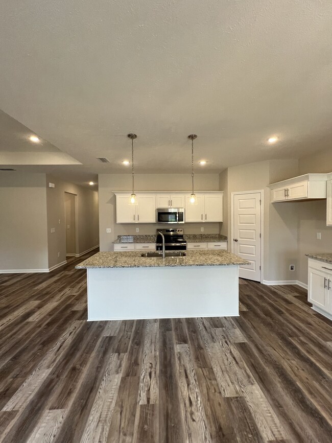 155 Reynard St, Manchester, TN 37355 - photo 7