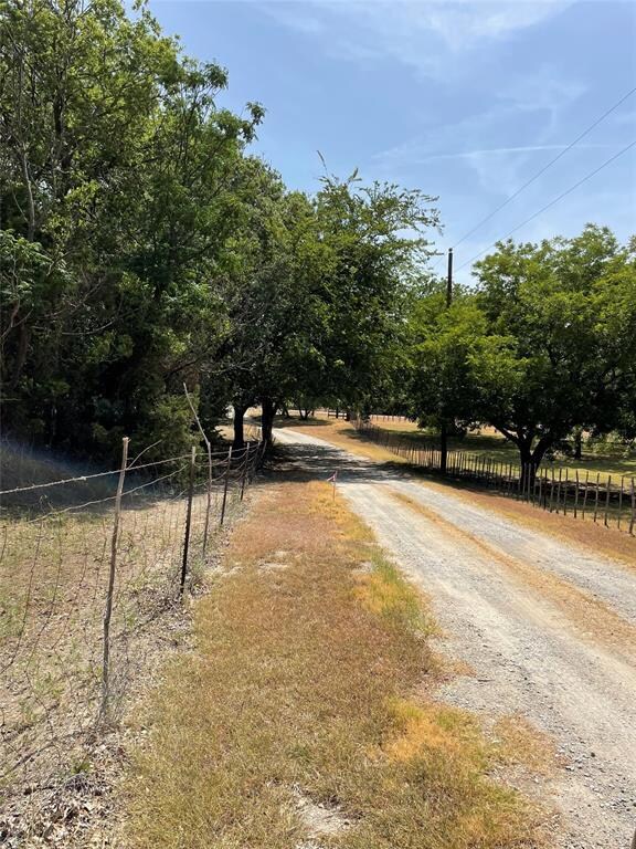 1474 Mary Dr, Weatherford, TX 76085 - photo 3